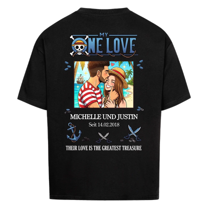 My One Love Upload 1 – Personalisierbares Geschenk für Paare (Rückendruck)