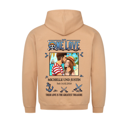My One Love Upload 1 – Personalisierbares Geschenk für Paare (Rückendruck)