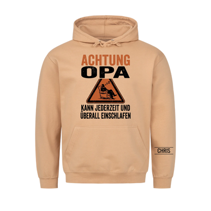 Achtung Opa Kann jederzeit und überall einschlafen - Lustiges Geschenk für Opa, Opi & Großvater - Personalisiertes Shirt