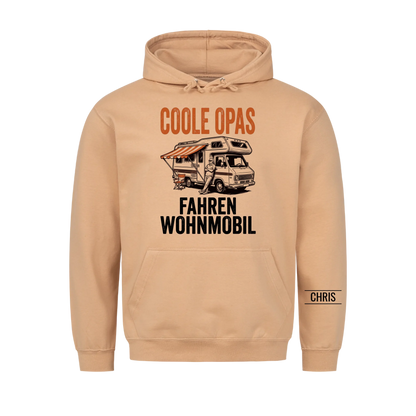 Coole Opas fahren Wohnmobil - Lustiges Geschenk für Camper, Opa, Opi & Großvater - Personalisiertes Shirt