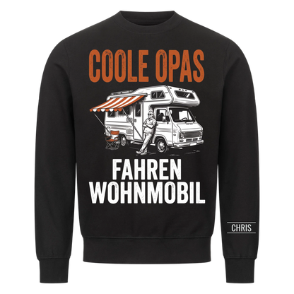 Coole Opas fahren Wohnmobil - Lustiges Geschenk für Camper, Opa, Opi & Großvater - Personalisiertes Shirt