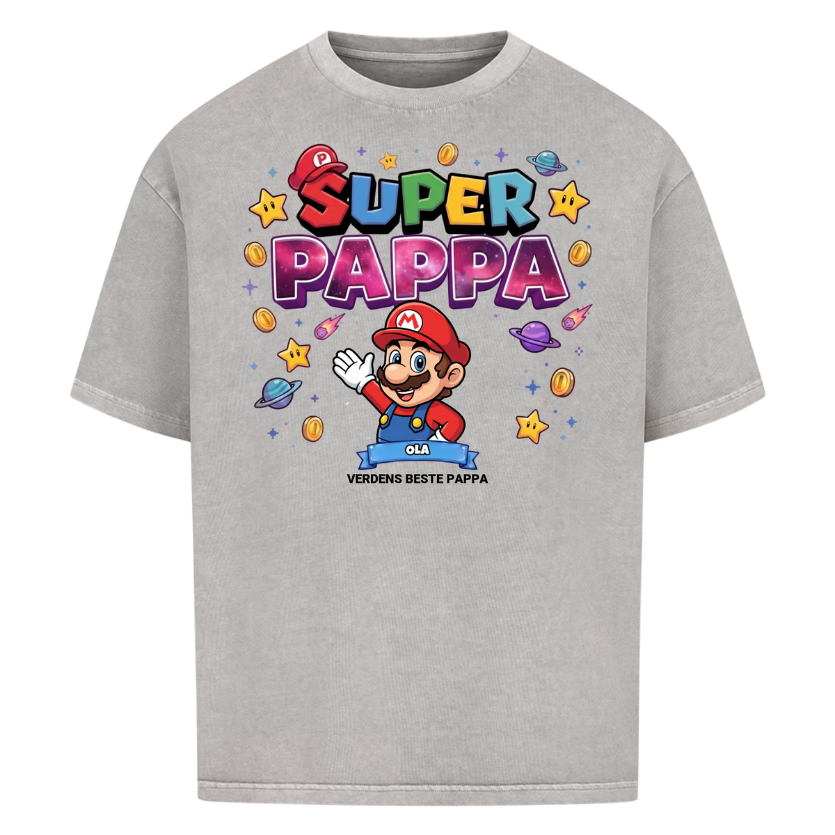 Super Pappa King T-skjorte med pappas figur og barnas navn. Farsdagsgave