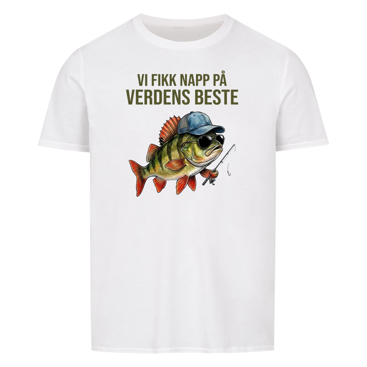 Vi fikk napp på verdens beste pappa. Fisk med barnas navn. Personlig t-skjorte i farsdagsgave