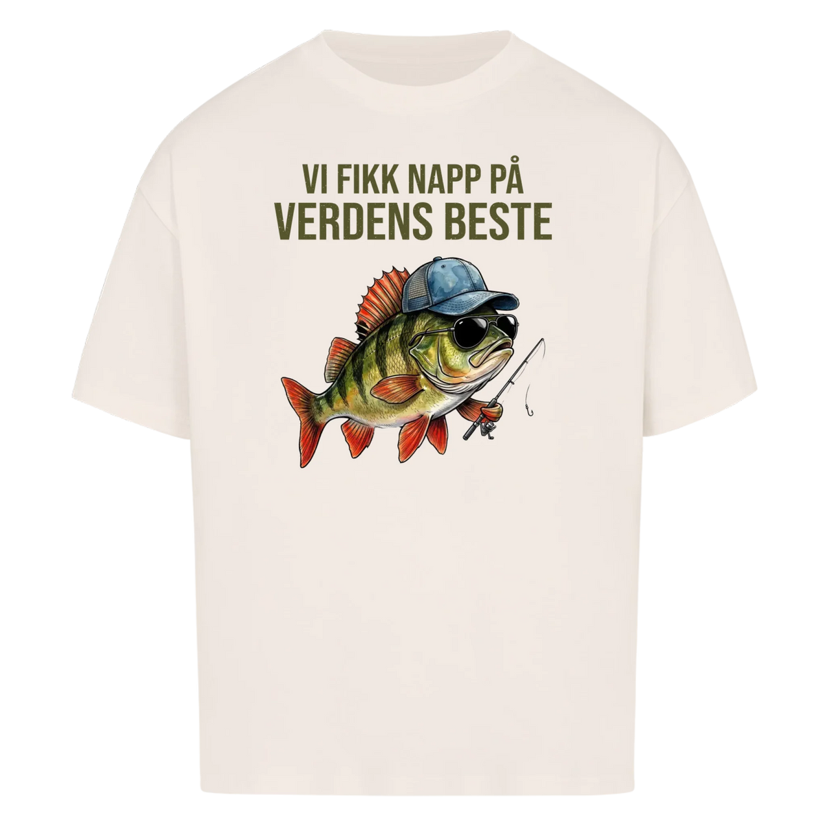 Vi fikk napp på verdens beste pappa. Fisk med barnas navn. Personlig t-skjorte i farsdagsgave