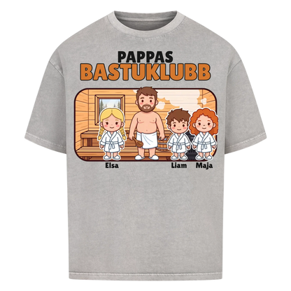 Pappas bastuklubb t-shirt med barnens namn och figurer. Present till pappa, farfar och morfar