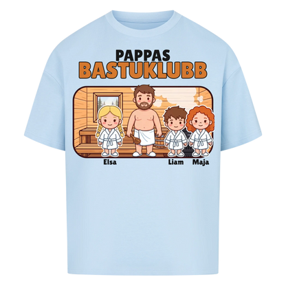 Pappas bastuklubb t-shirt med barnens namn och figurer. Present till pappa, farfar och morfar