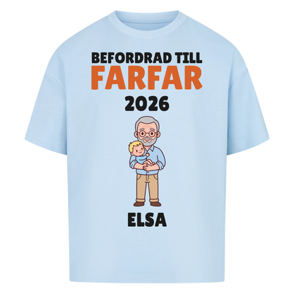 Befordrad till farfar t-shirt med årtal och barnbarnets namn. Personlig present