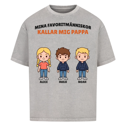 Mina favoritmänniskor kallar mig pappa t-shirt med barnens figurer och namn. Personlig present