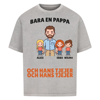 Bara en pappa och hans tjejer t-shirt med figurer och döttrarnas namn. Personlig present