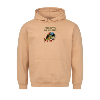 Vi fick napp på världens bästa pappa. Fisk hoodie med barnens namn. Present till pappa på fars dag
