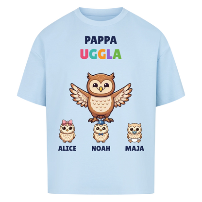 Pappa Uggla t-shirt med ugglepappa, barnens namn och små ugglor. Personlig present till pappa