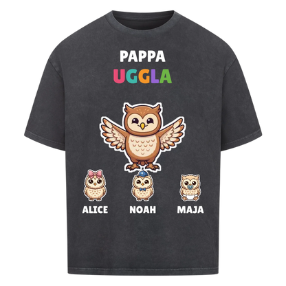 Pappa Uggla t-shirt med ugglepappa, barnens namn och små ugglor. Personlig present till pappa