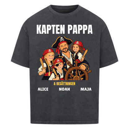 Kapten pappa t-shirt med ditt foto som tecknad piratkapten och barnens namn. Personlig present till pappa