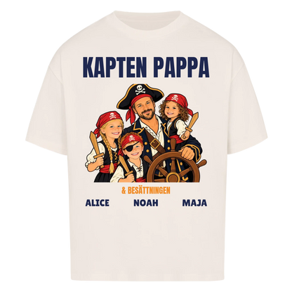 Kapten pappa t-shirt med ditt foto som tecknad piratkapten och barnens namn. Personlig present till pappa