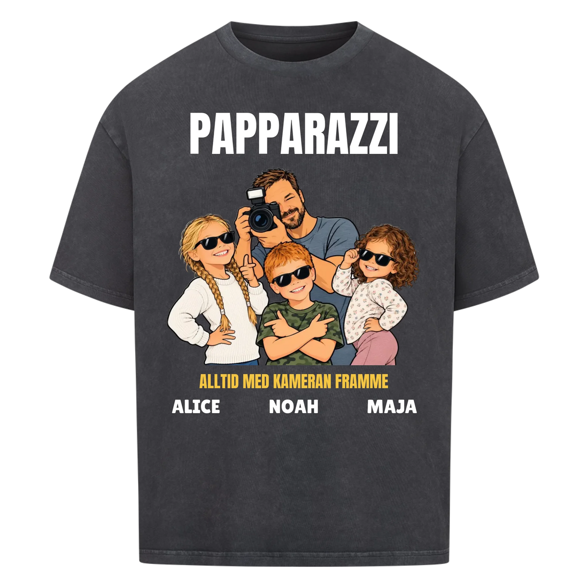 Papparazzi t-shirt med ditt foto som tecknad fotograf och barnens namn. Rolig present till pappa