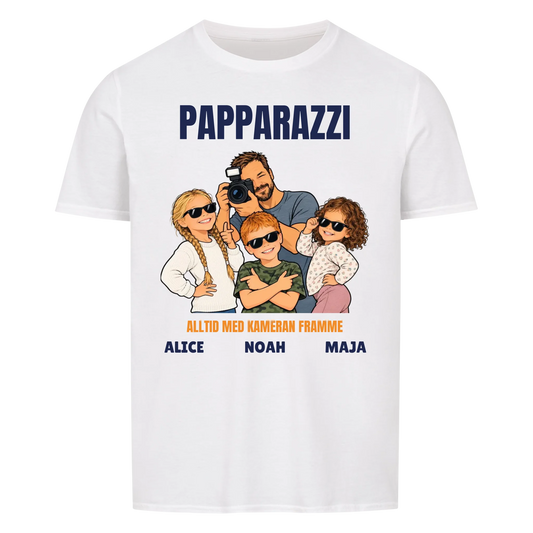 Papparazzi t-shirt med ditt foto som tecknad fotograf och barnens namn. Rolig present till pappa
