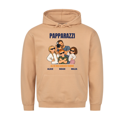 Papparazzi t-shirt med ditt foto som tecknad fotograf och barnens namn. Rolig present till pappa