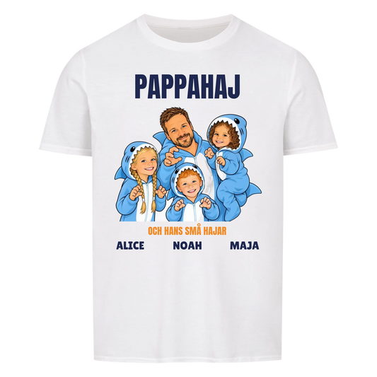 Pappahaj t-shirt med ditt foto som tecknad hajfamilj och barnens namn. Personlig present till pappa