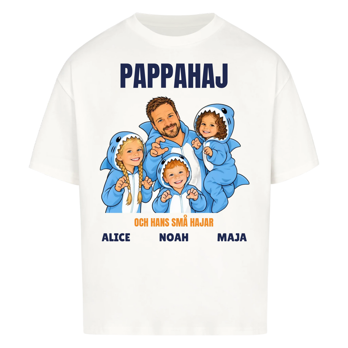 Pappahaj t-shirt med ditt foto som tecknad hajfamilj och barnens namn. Personlig present till pappa