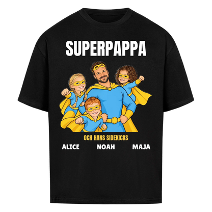 Superpappa t-shirt med ditt foto som tecknad superhjälte och barnens namn. Personlig present till pappa
