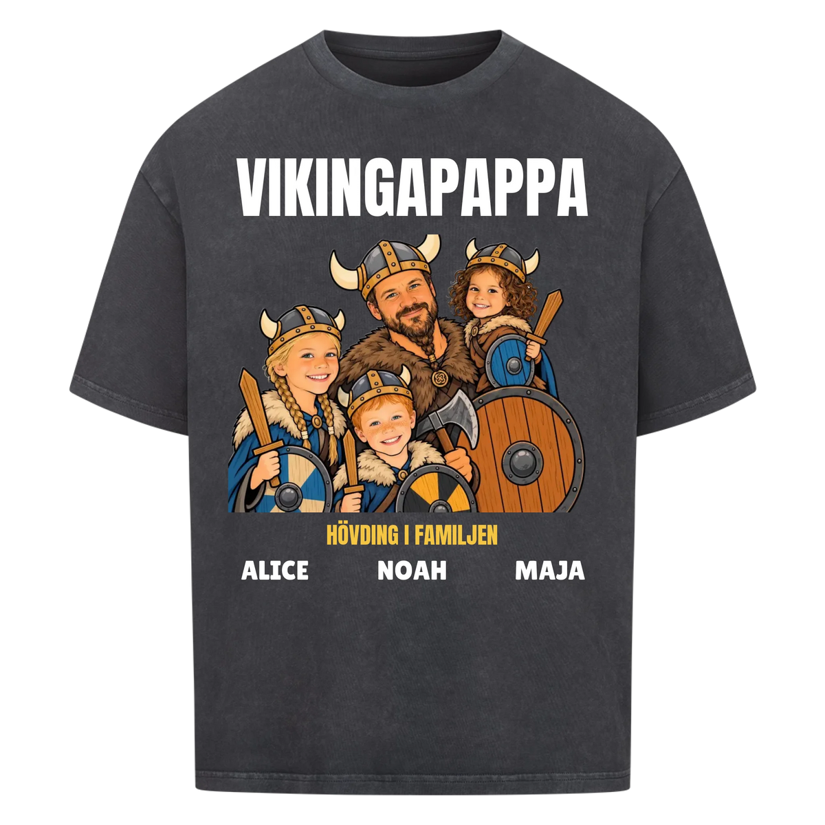 Vikingapappa t-shirt med ditt foto som tecknad vikingafamilj och barnens namn. Personlig present till pappa