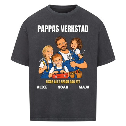 Pappas verkstad t-shirt med ditt foto som tecknad hantverkare och barnens namn. Personlig present till pappa