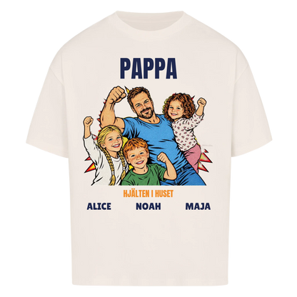 Pappa hjälten i huset t-shirt med ditt foto i pop art serietidningsstil och barnens namn. Personlig present till pappa