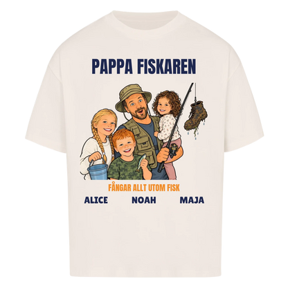 Pappa fiskaren t-shirt med ditt foto som tecknad fiskare och barnens namn. Rolig present till pappa