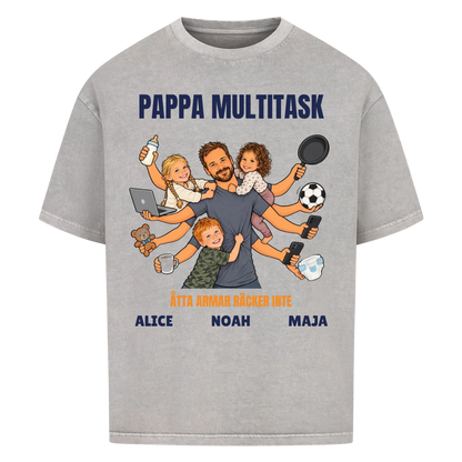 Pappa multitask t-shirt med ditt foto som tecknad pappa med åtta armar och barnens namn. Rolig present till pappa