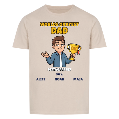 Worlds Okayest Dad t-shirt med ditt foto som tecknad pappa och barnens namn. Rolig present till pappa