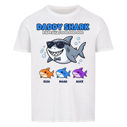 Daddy Shark t-shirt med tecknad hajpappa, små hajar och barnens namn. Rolig present till pappa