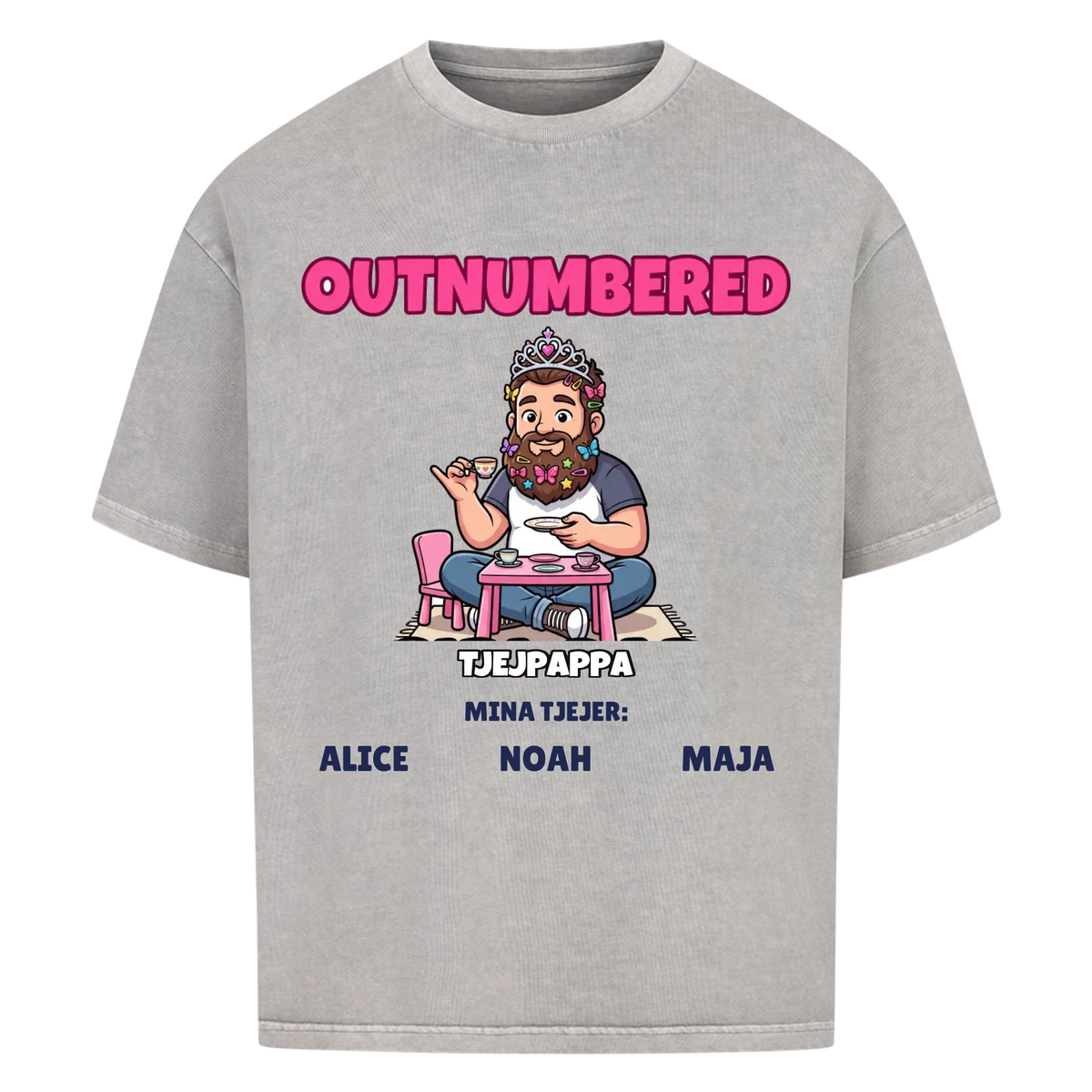 Girl Dad t-shirt med ditt foto som tecknad pappa och döttrarnas namn. Personlig present till pappa