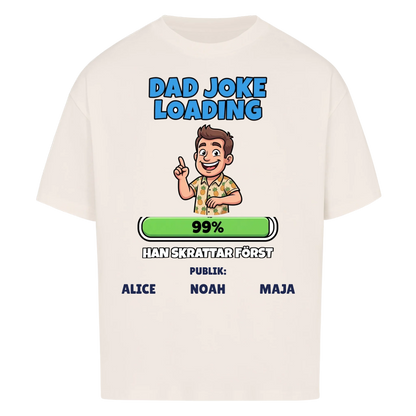 Dad Joke Loading t-shirt med ditt foto som tecknad pappa och barnens namn. Rolig present till pappa