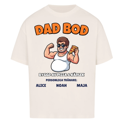 Dad Bod t-shirt med ditt foto som tecknad pappa och barnens namn. Rolig present till pappa