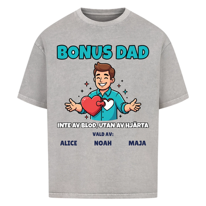 Bonus Dad t-shirt med ditt foto som tecknad bonuspappa och barnens namn. Personlig present till bonuspappa