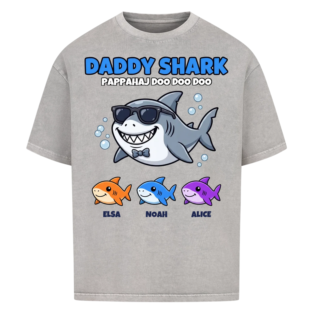 Daddy Shark t-shirt med tecknad hajpappa, små hajar och barnens namn. Rolig present till pappa