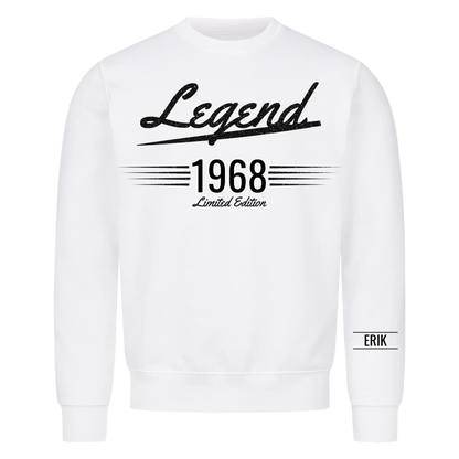 Legend t-shirt med födelseår och namn på ärmen. Present till pappa och farfar