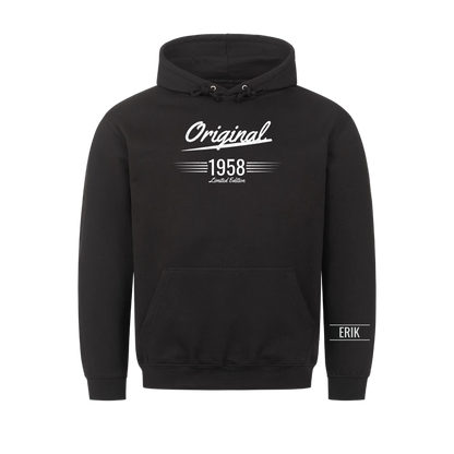 Original t-shirt med födelseår och namn på ärmen. Present till farfar och morfar
