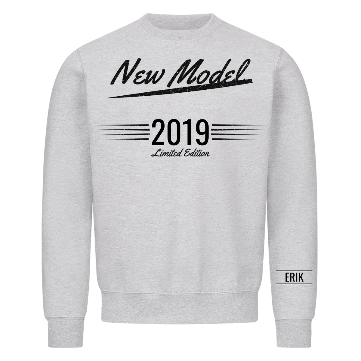 New Model t-shirt med födelseår och namn på ärmen. Matcha med pappa och farfar
