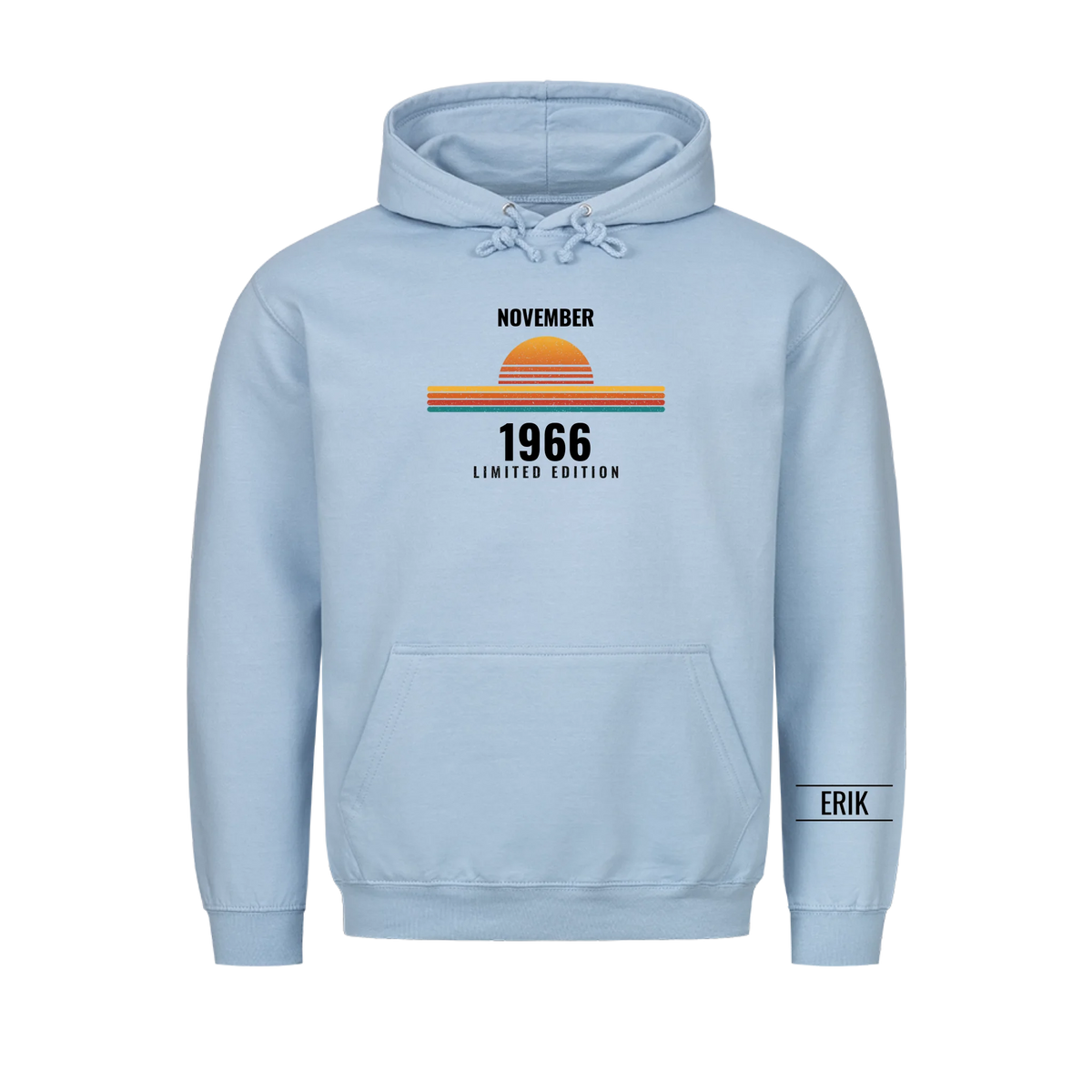 Retro t-shirt med födelsemånad, år och namn på ärmen. Present till pappa