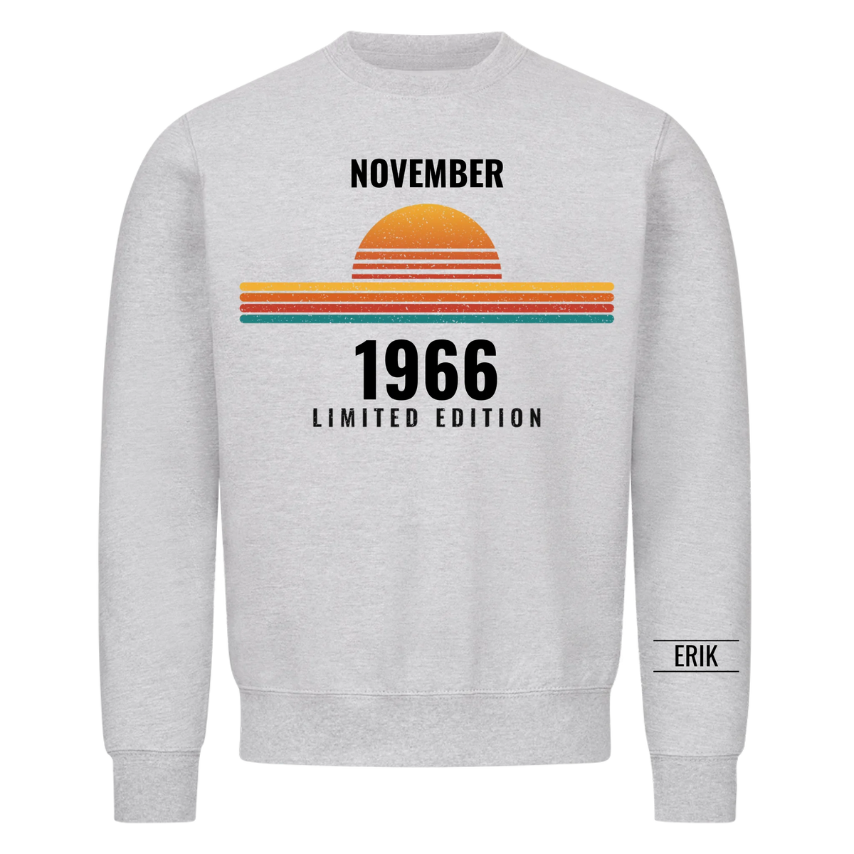 Retro t-shirt med födelsemånad, år och namn på ärmen. Present till pappa