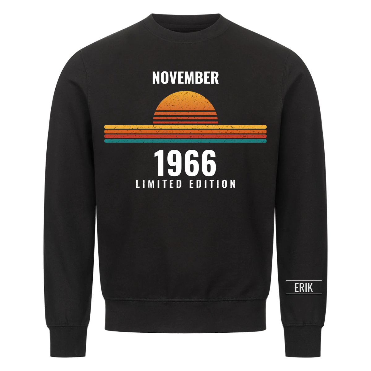 Retro t-shirt med födelsemånad, år och namn på ärmen. Present till pappa