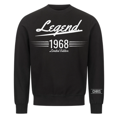 Legend T-Shirt mit Geburtsjahr und Name am Ärmel. Geschenk für Papa und Opa
