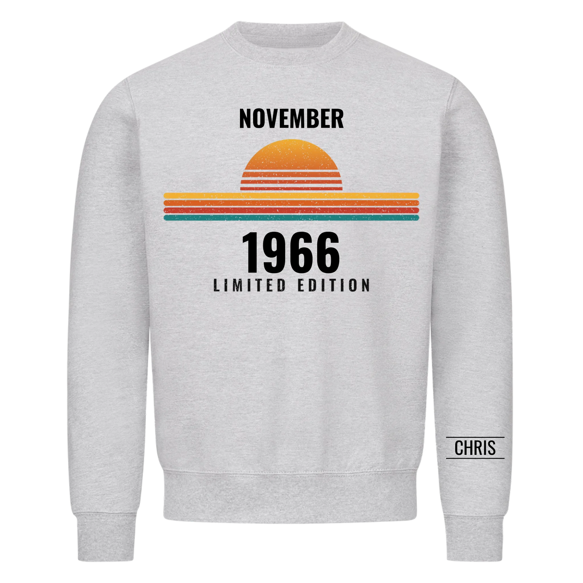 Retro T-Shirt mit Geburtsmonat, Jahr und Name am Ärmel. Geschenk für Papa