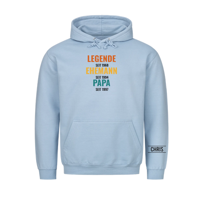 Legende Ehemann Papa T-Shirt mit Jahreszahlen und Name am Ärmel. Geschenk für Papa