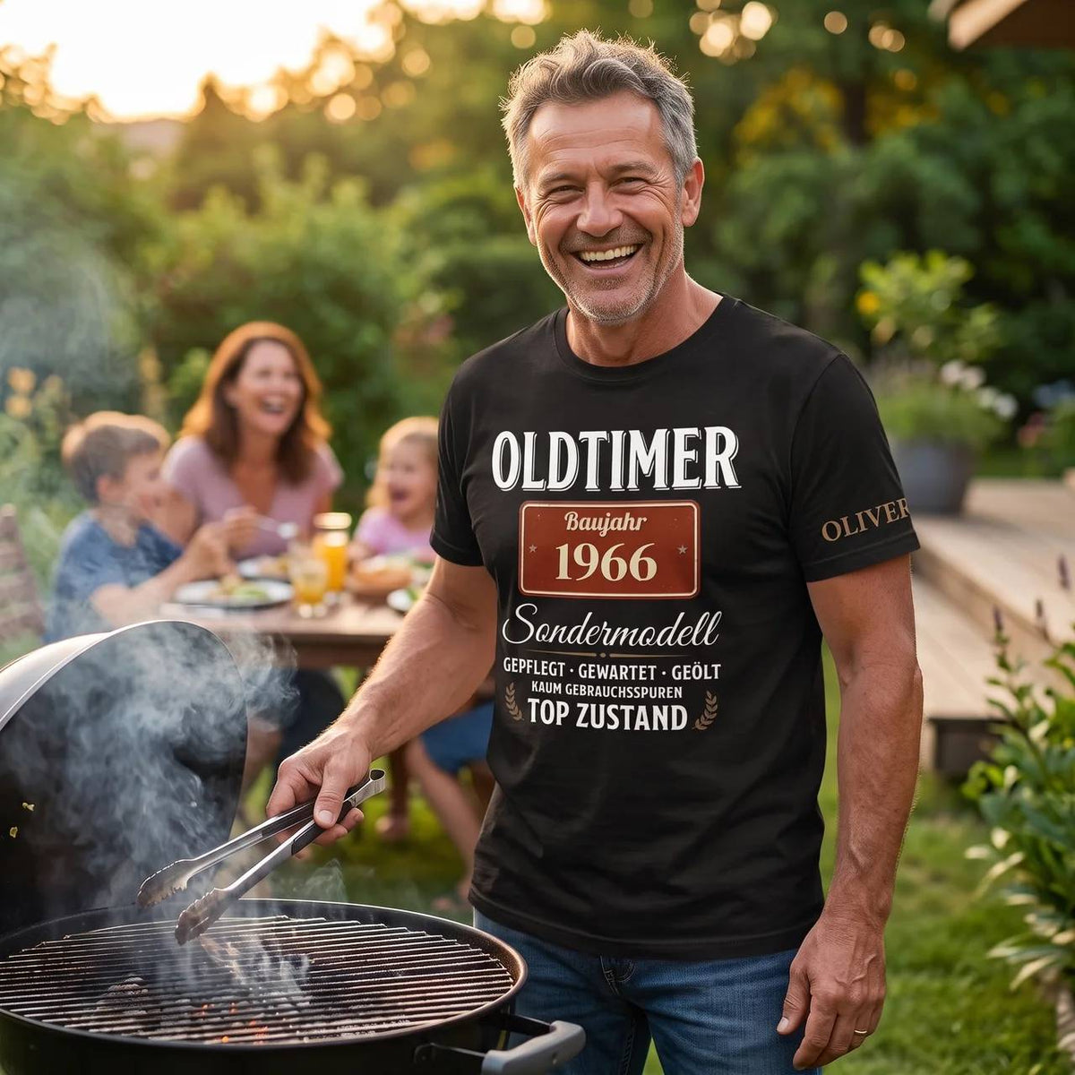 Oldtimer Sondermodell - Lustiges Geburtstagsgeschenk für Männer, Ehemann, Papa & Opa - Personalisiertes Shirt mit Name & Jahrgang